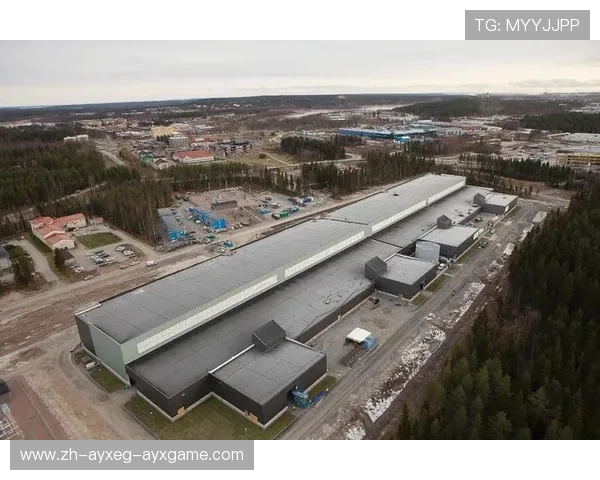 足球数据中心在实时监控和分析比赛数据中起到了哪些关键作用